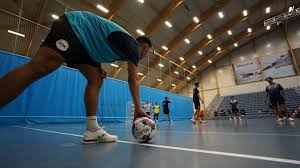 CBA疯狂一夜！继伟完美首秀，张宁霸气复仇